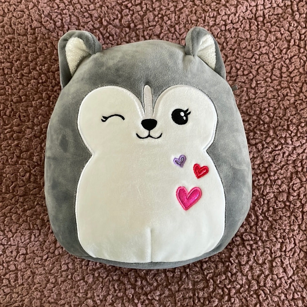 Rare Gray Valentine’s Day Fox Squishmallow 8”